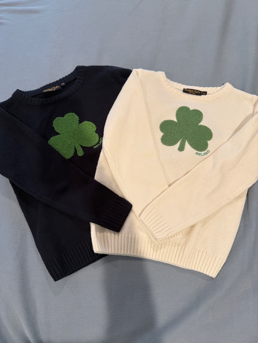 🇮🇪 Set of 2 kids Shamrock Ireland Crewneck Sweaters - Navy and Cream ☘️